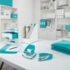 LEITZ     Bürolocher NeXXt WOW 5008 50081051  eisblau               30 Blatt – Bild 3