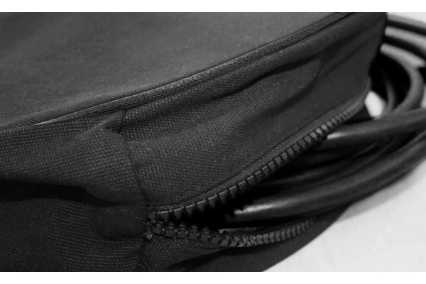 DELTACO e-Charge storage case EV-5100 nylon, zipper, Black – Bild 2