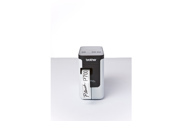PTOUCH Gerät inkl. PT-P700 Adapter und Band – Bild 2